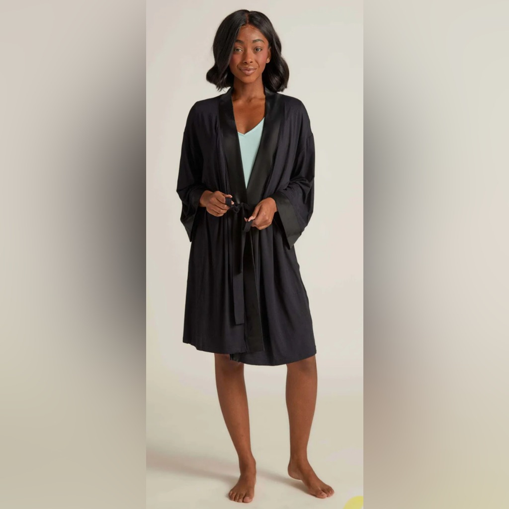 Faceplant Dreams Bamboo Elegant Black Women's Kimono Robe Nwt